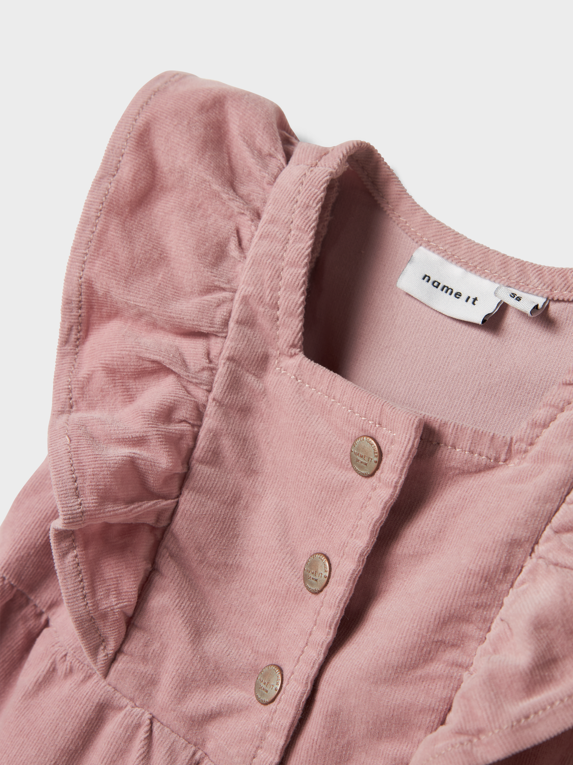 model_shot-front_full